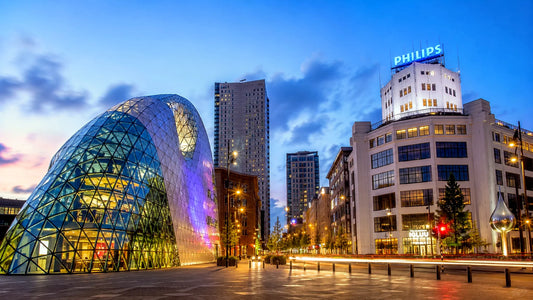 Eindhoven – “Moderne meubelstoffering voor bank en stoel in Eindhoven”
